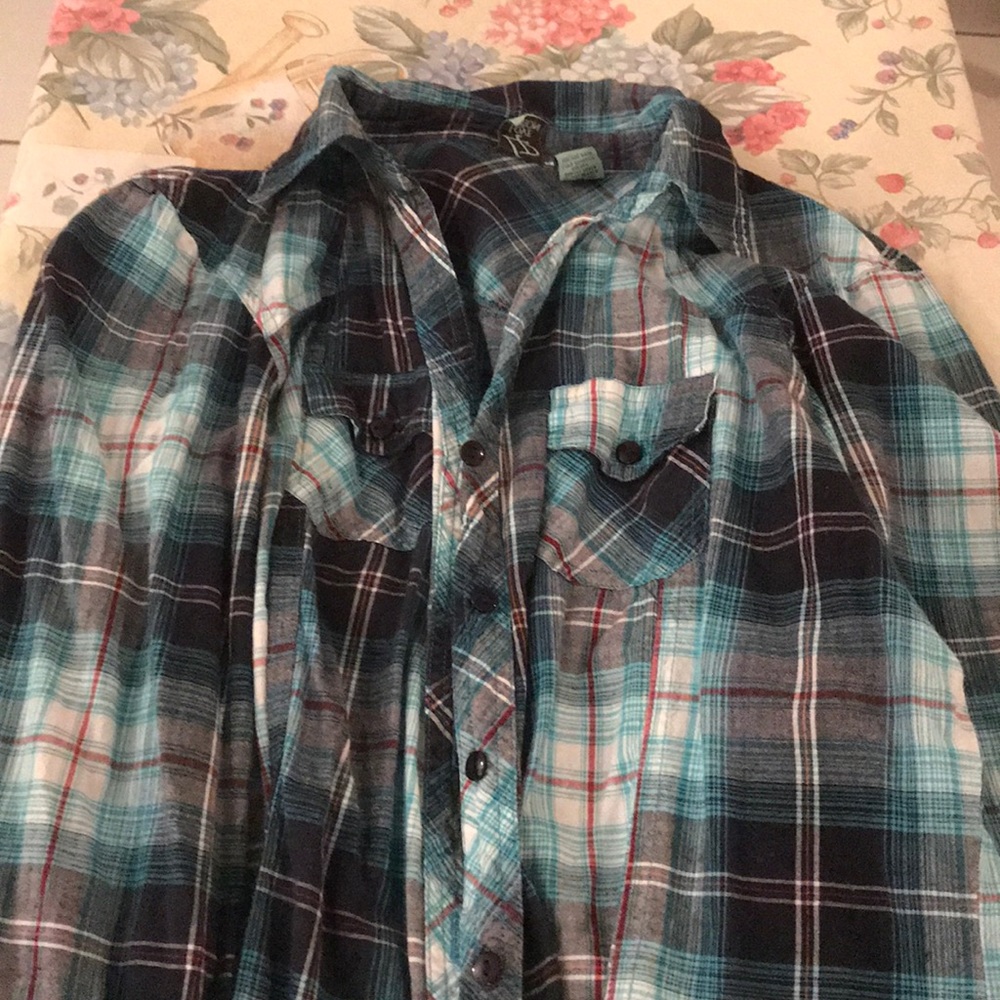 Long sleeve plaid shirt